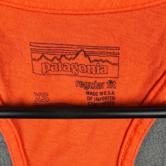 Patagonia Womens Tank‎ Top XS Orange Racerback Logo Activewear - Picture 3 of 7
